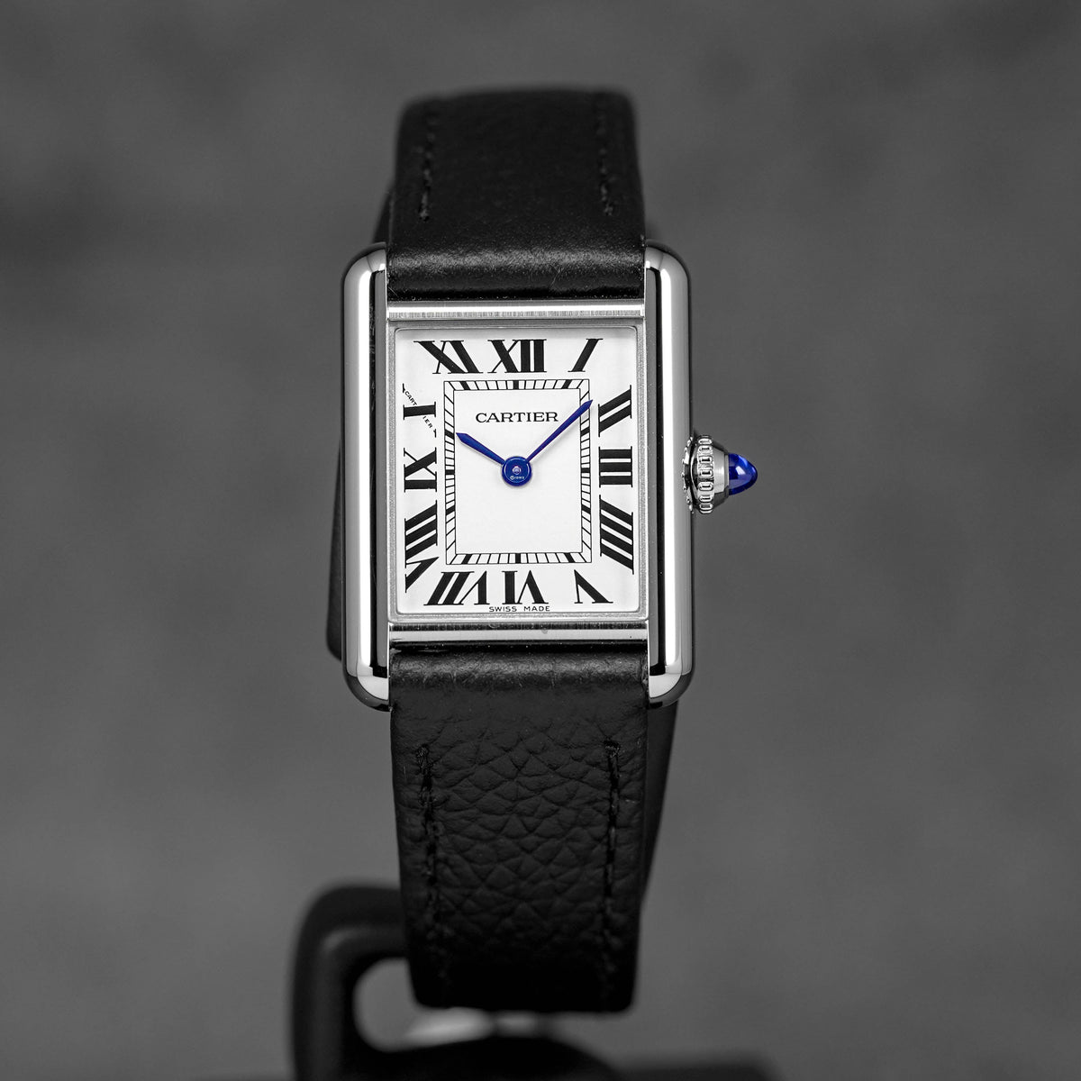 TANK MUST S SILVER DIAL LEATHER STRAP (2025)