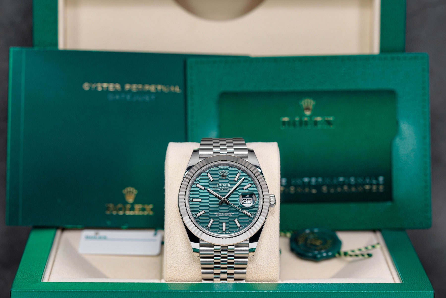 ROLEX DATEJUST 41MM MINT GREEN FLUTED DIAL (2023) OMNILUXE