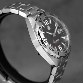 Formula 1 Date Steel Black