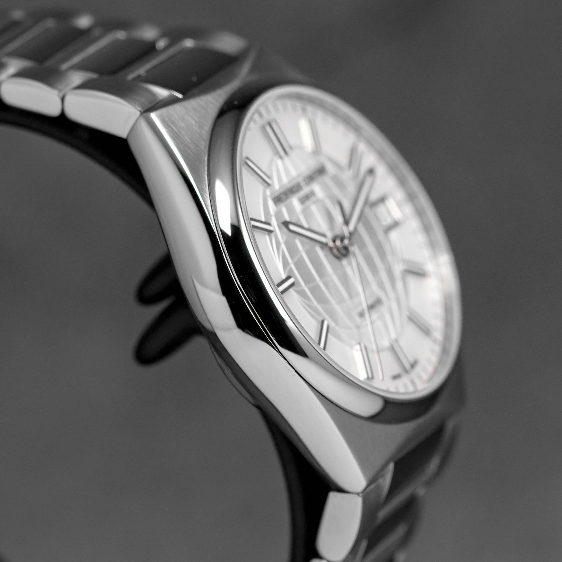 HIGHLIFE 34MM STEEL SILVER DIAL (2025)