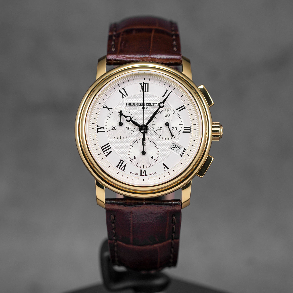 CLASSICS QUARTZ CHRONOGRAPH YELLOWGOLD-PLATED STEEL SILVER DIAL (2025)