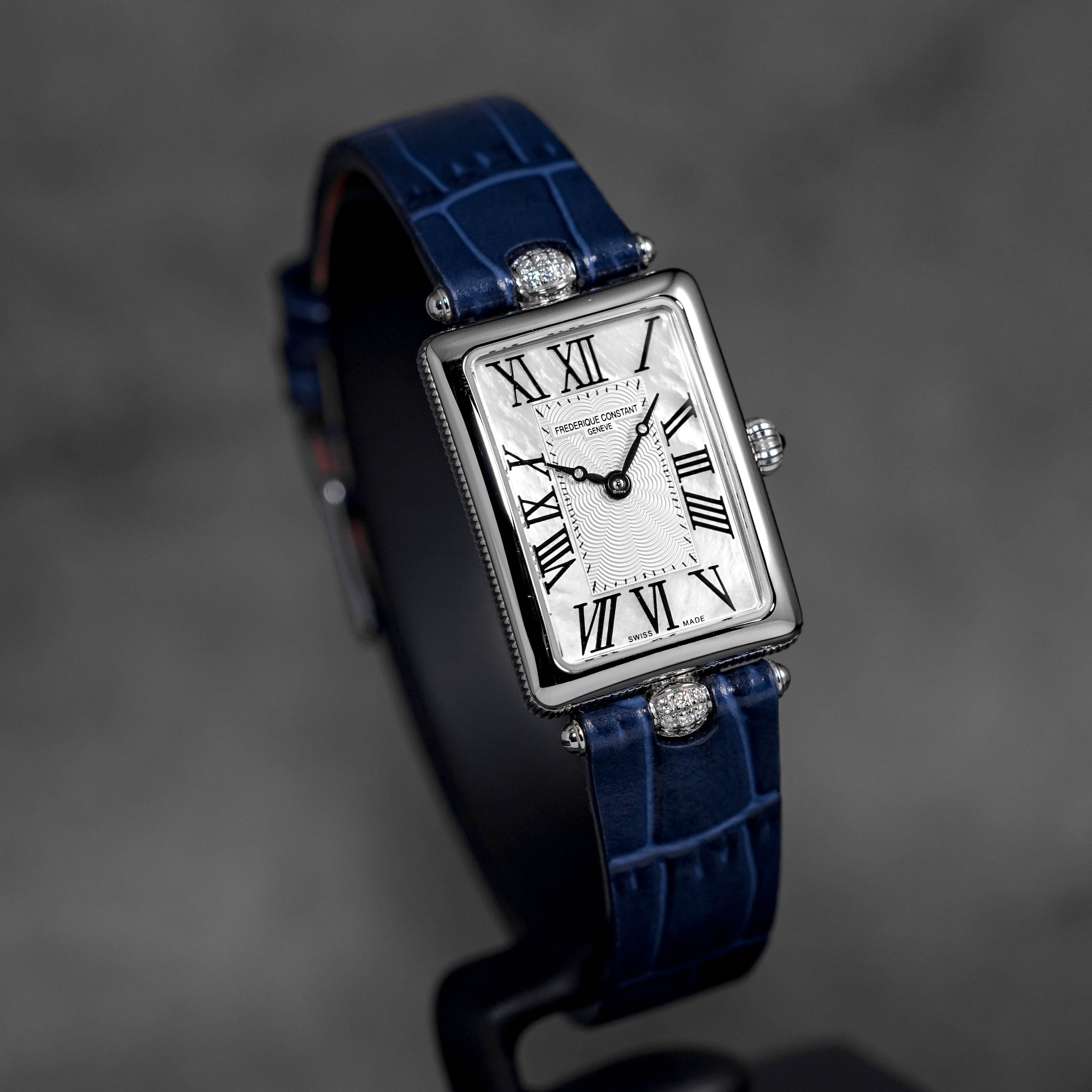 CLASSICS ART DECO CAREE STEEL MOP DIAL LEATHER STRAP