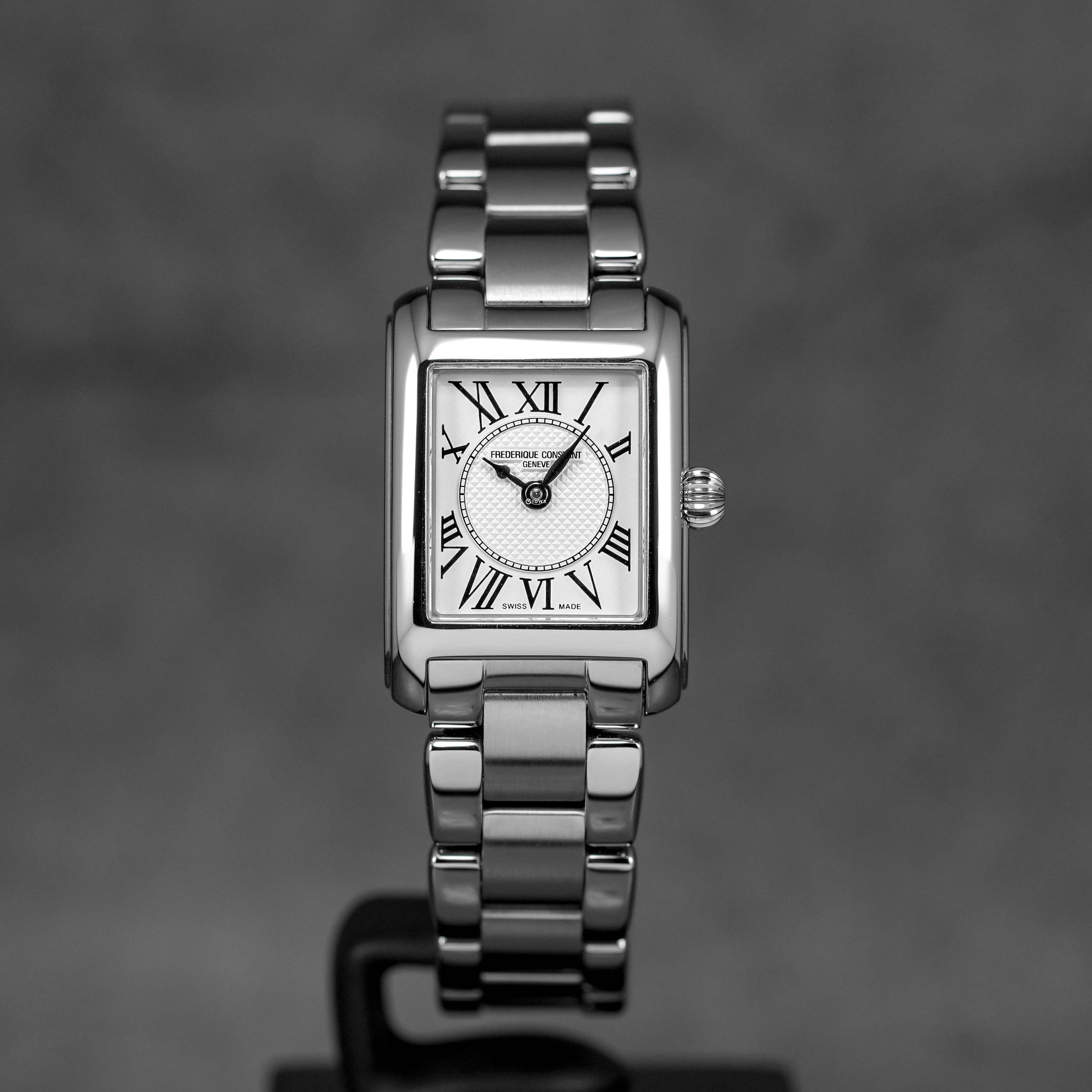 CLASSICS CAREE STEEL WHITE DIAL
