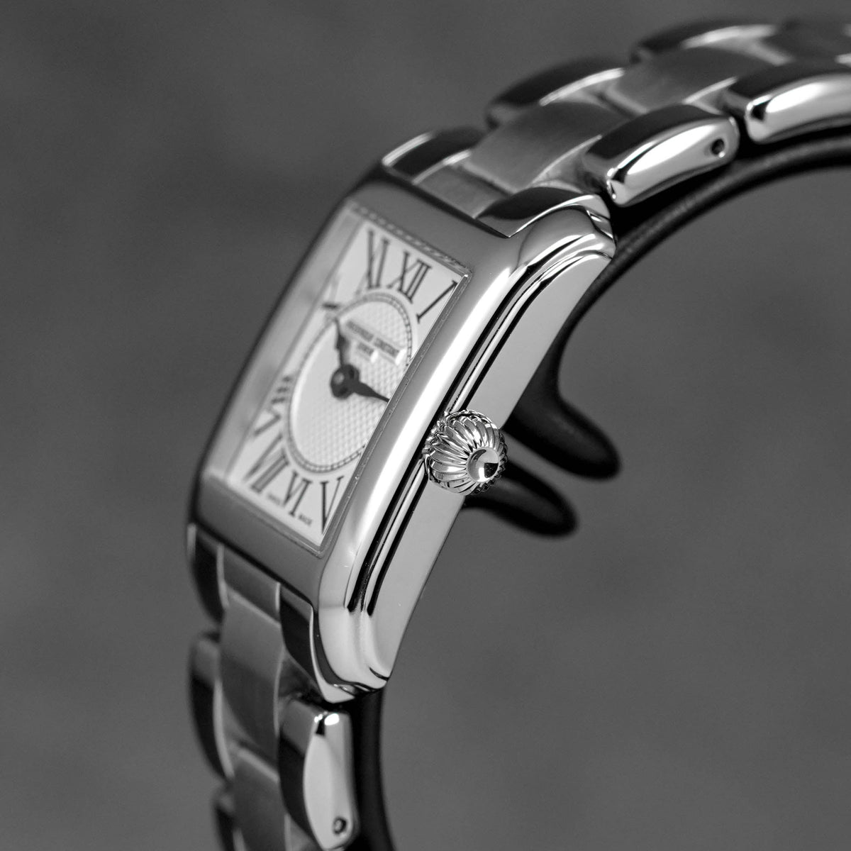 CLASSICS CAREE STEEL WHITE DIAL