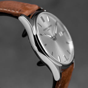 CLASSICS QUARTZ SILVER DIAL (2025)