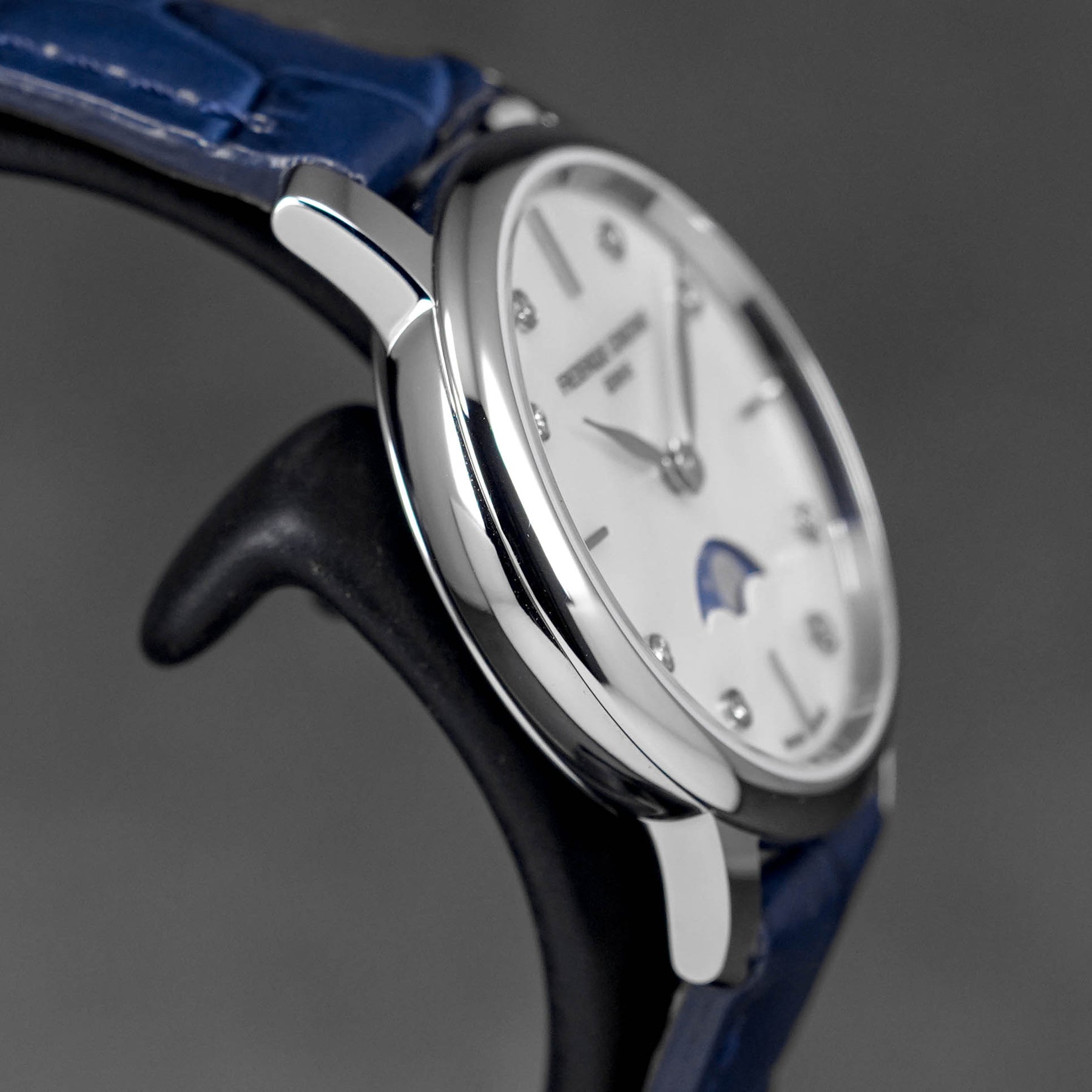 SLIMLINE MOONPHASE WHITE MOP DIAMOND DIAL LEATHER STRAP (2025)