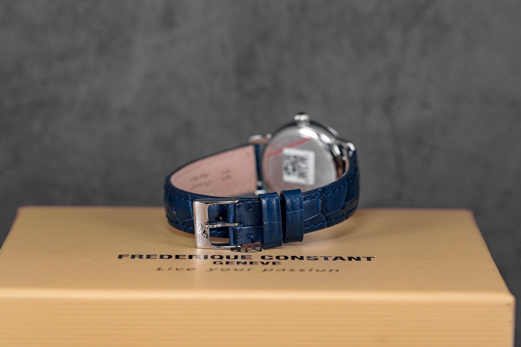 SLIMLINE MOONPHASE WHITE MOP DIAMOND DIAL LEATHER STRAP (2025)