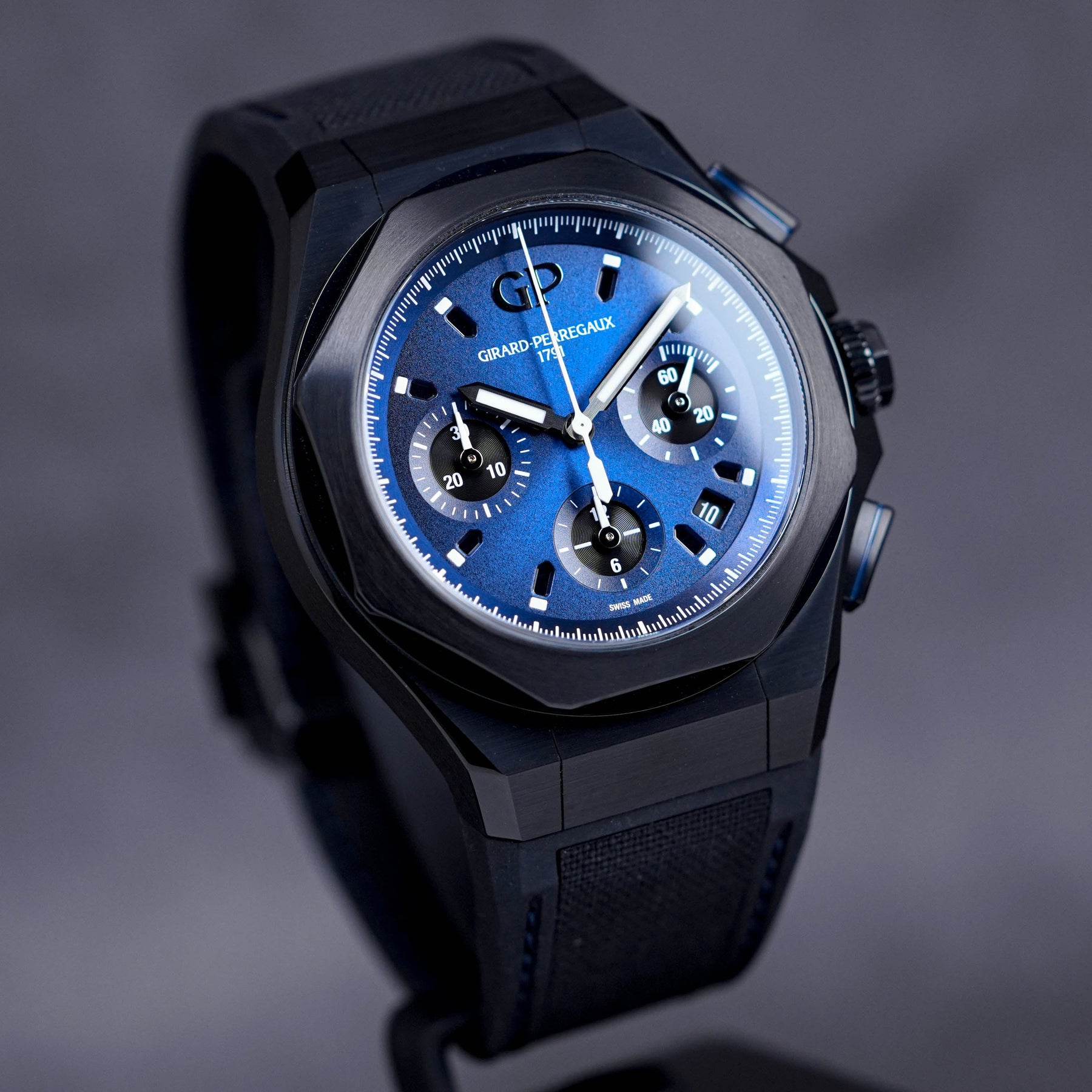 Girard Perregaux Black Titan