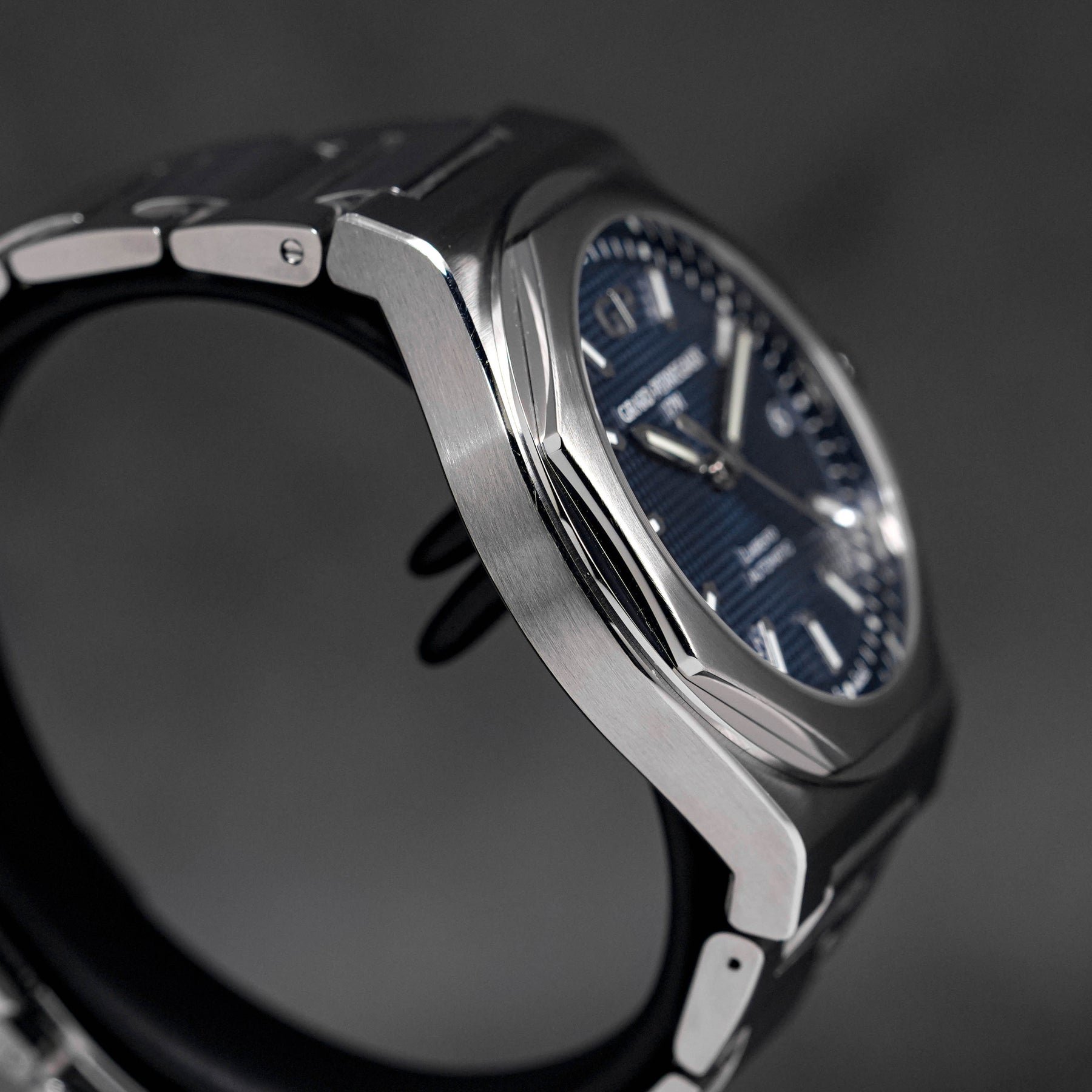 LAUREATO BLUE DIAL (2021)