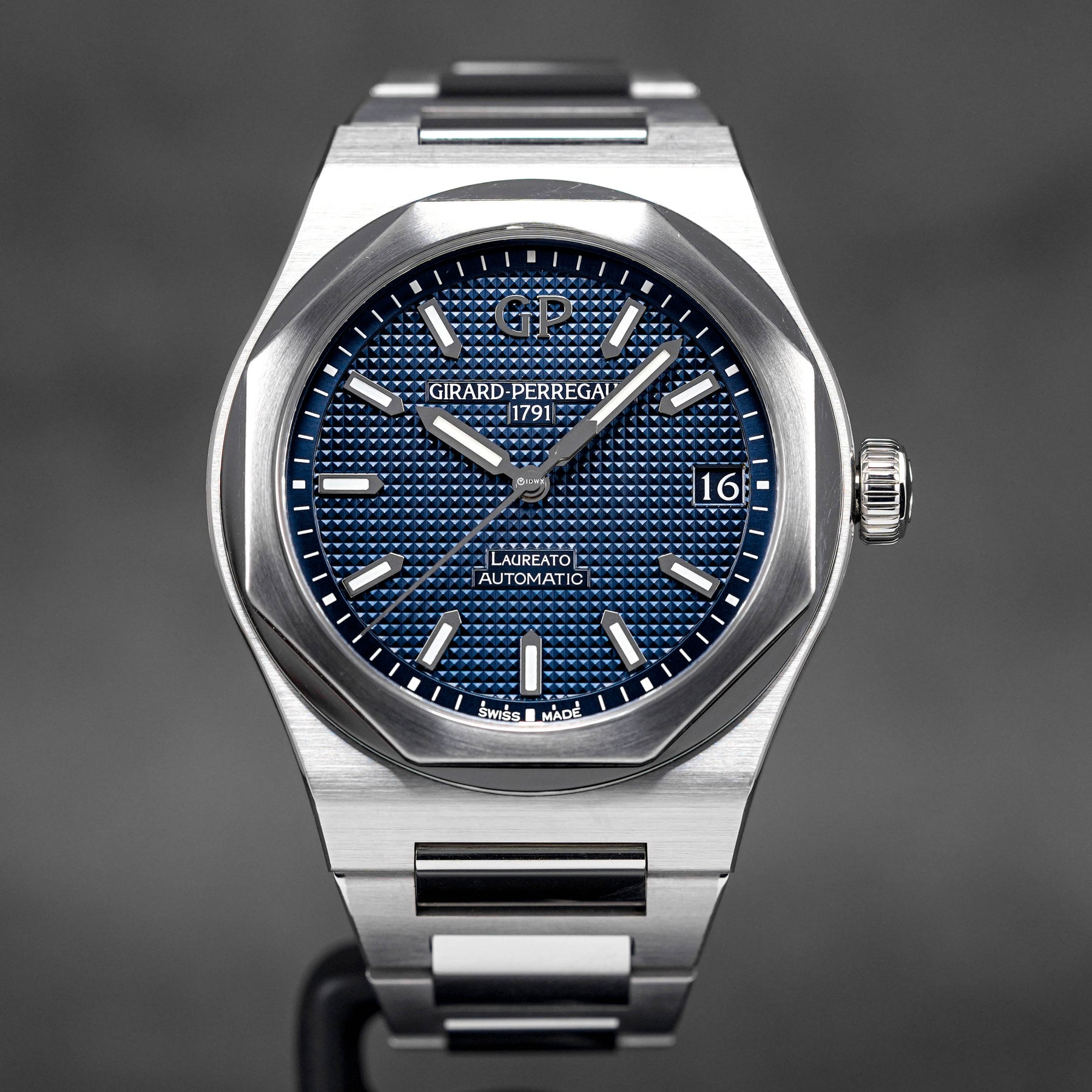 LAUREATO BLUE DIAL (2021)