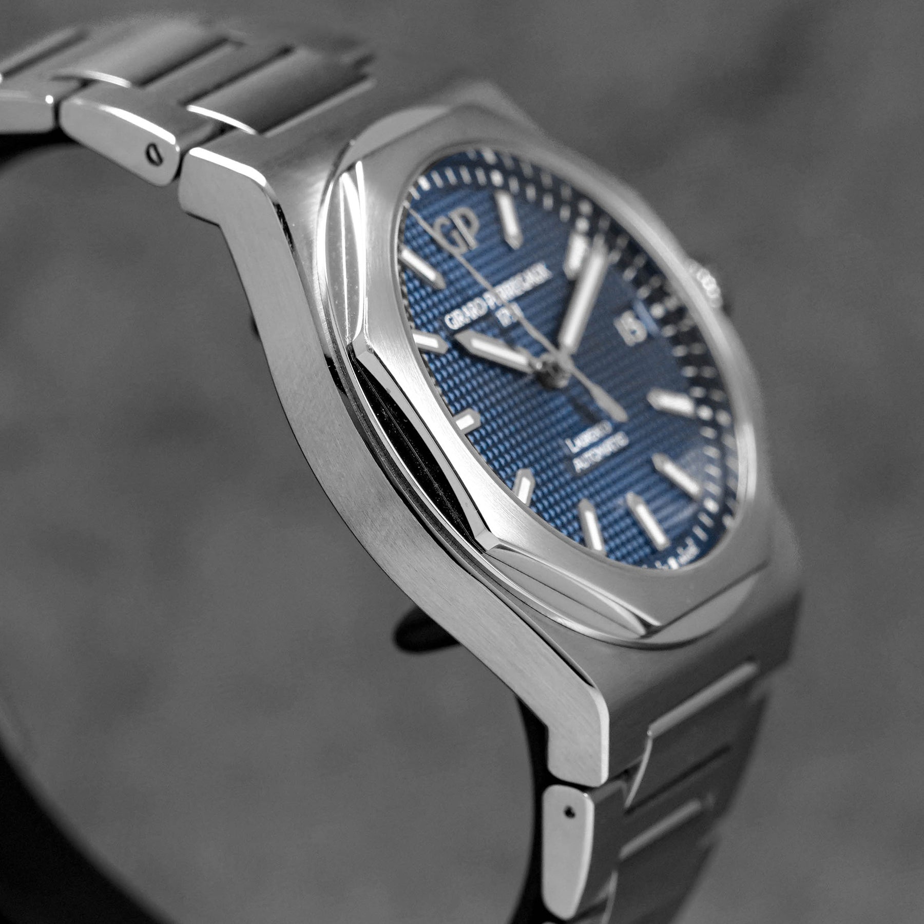 LAUREATO BLUE DIAL (2021)