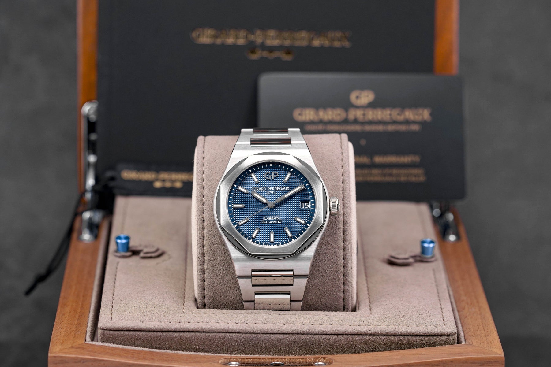 LAUREATO BLUE DIAL (2021)