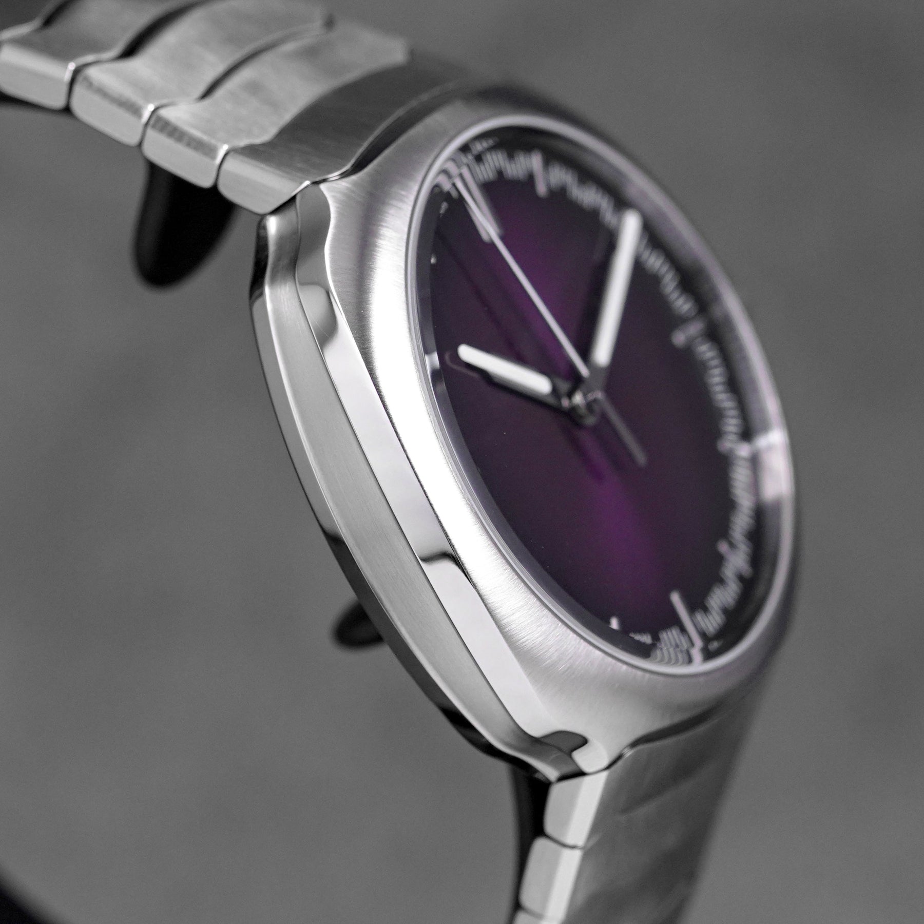 Harga H Moser Cie Streamliner Purple