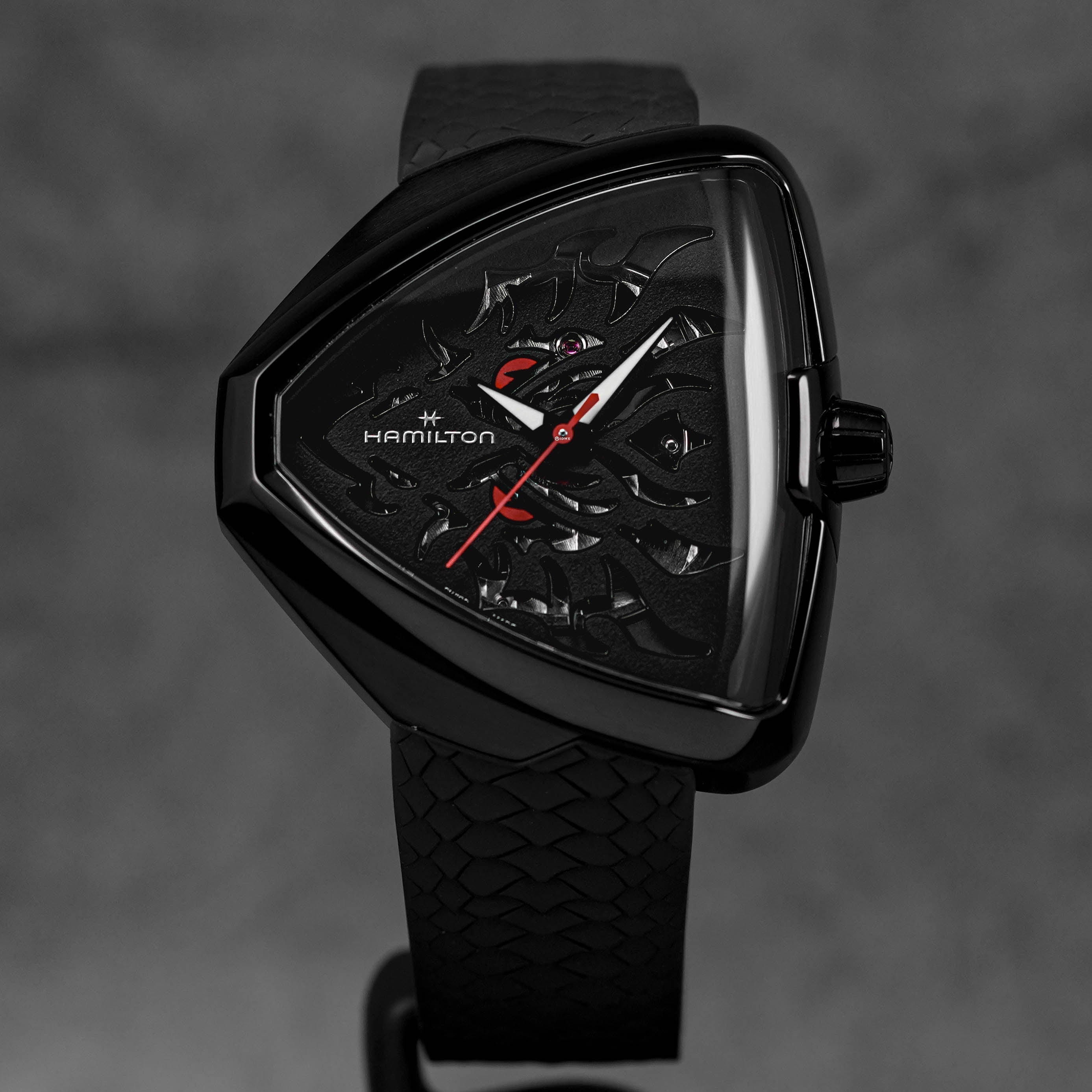 HAMILTON VENTURA ELVIS80 STEEL PVD BLACK SKELETON (2024) OMNILUXE