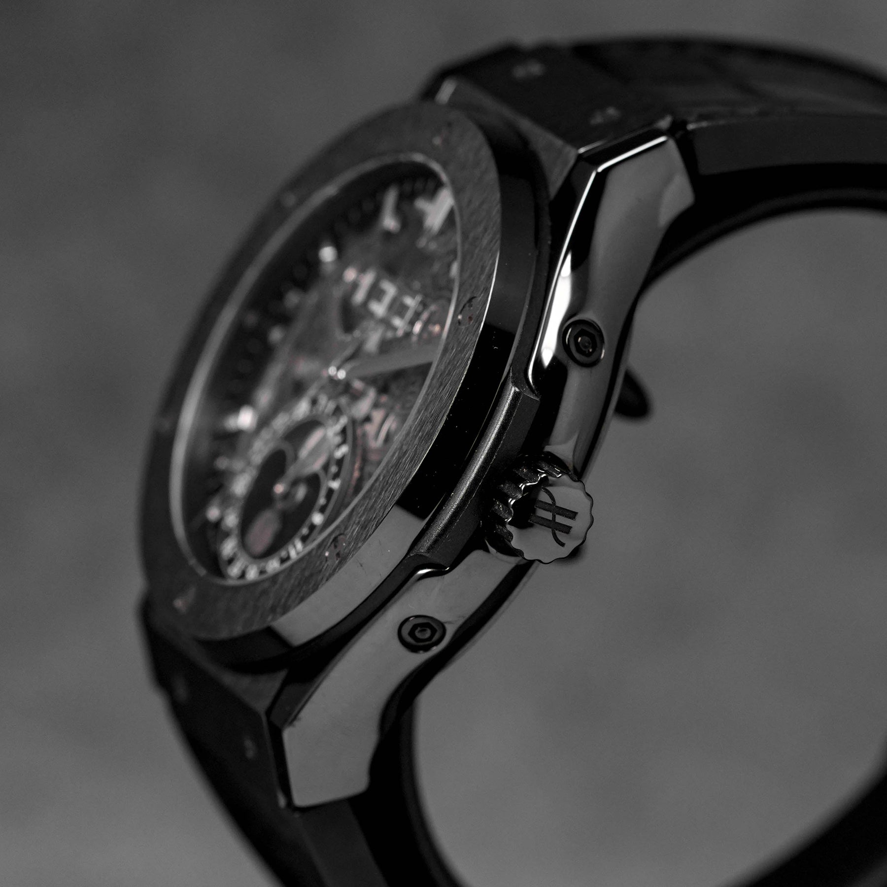 CLASSIC FUSION 45MM AEROFUSION MOONPHASE BLACK MAGIC CERAMIC (2018)