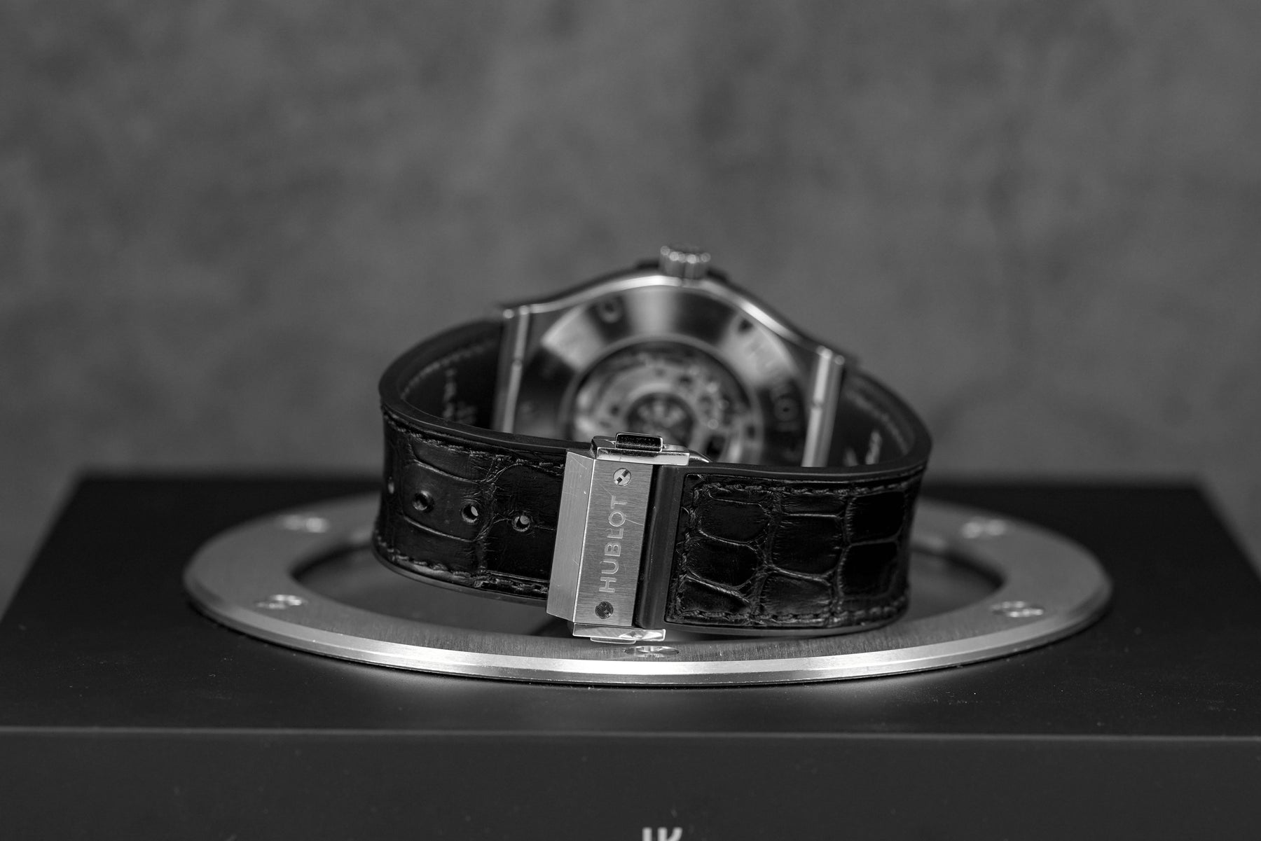 Harga Hublot Classic Fusion Black