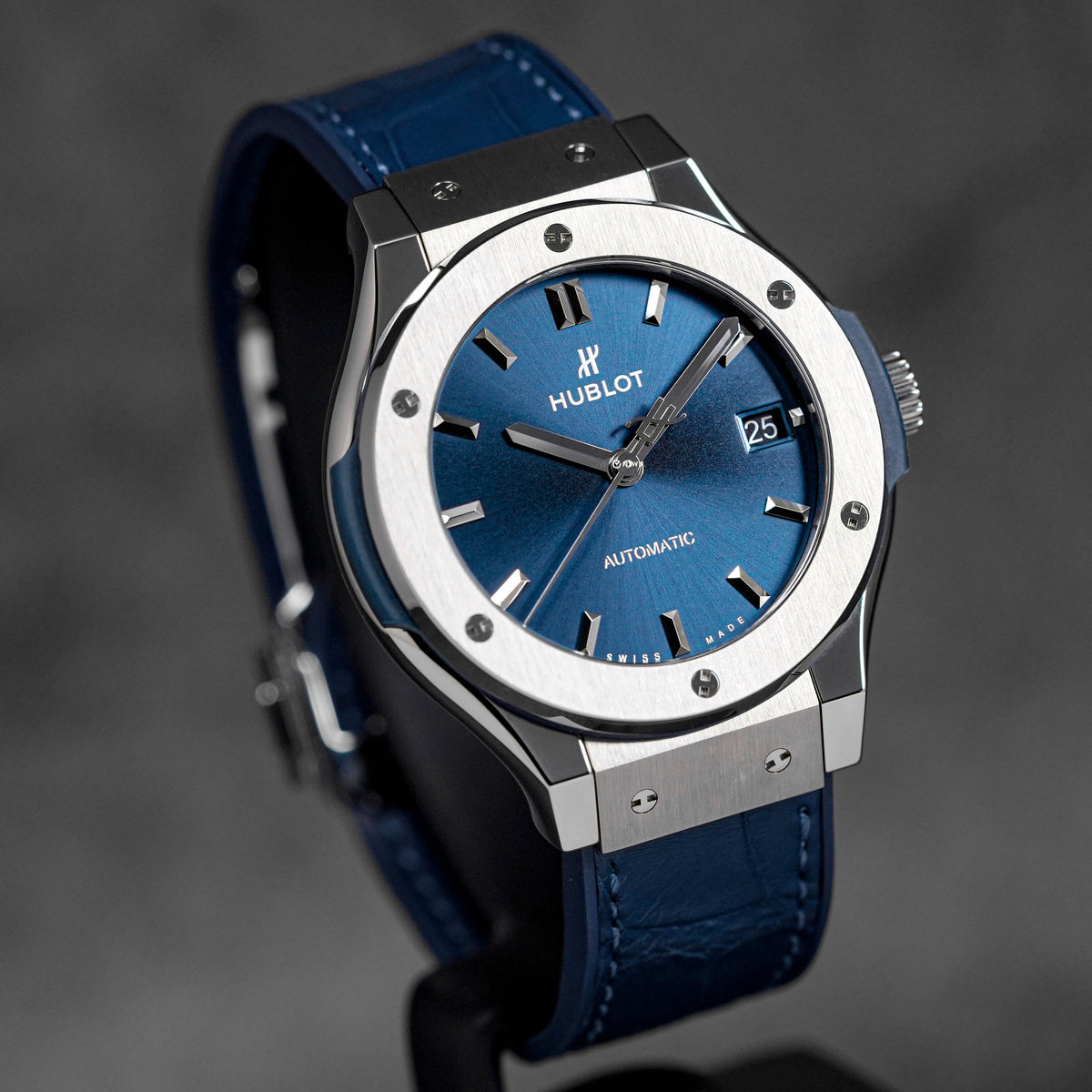 CLASSIC FUSION 38MM BLUE TITANIUM (2023)