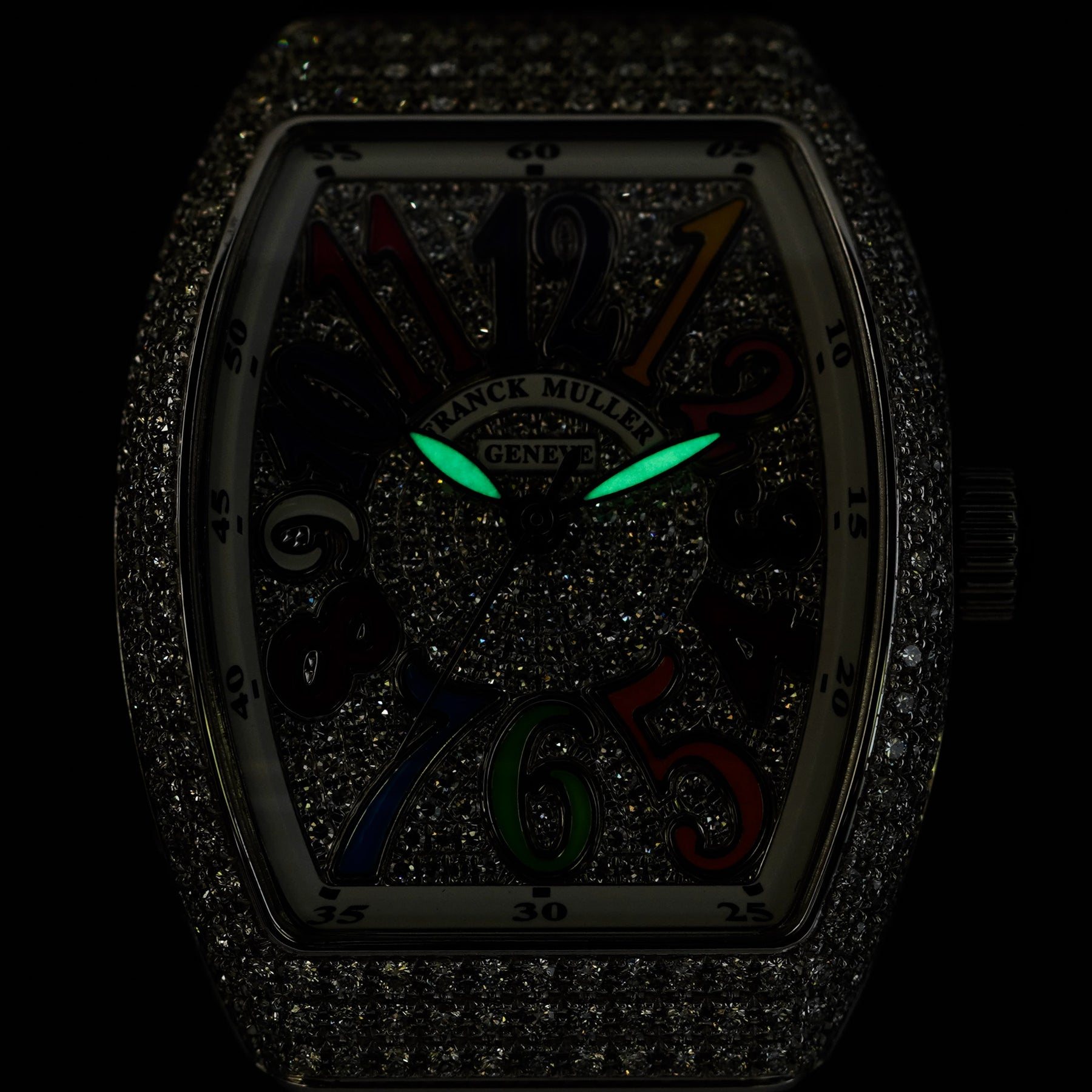 V32 BLACK DIAMOND DIAL COLOR OF DREAM (2023)