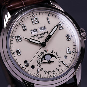 PERPETUAL CALENDAR 5320G-001