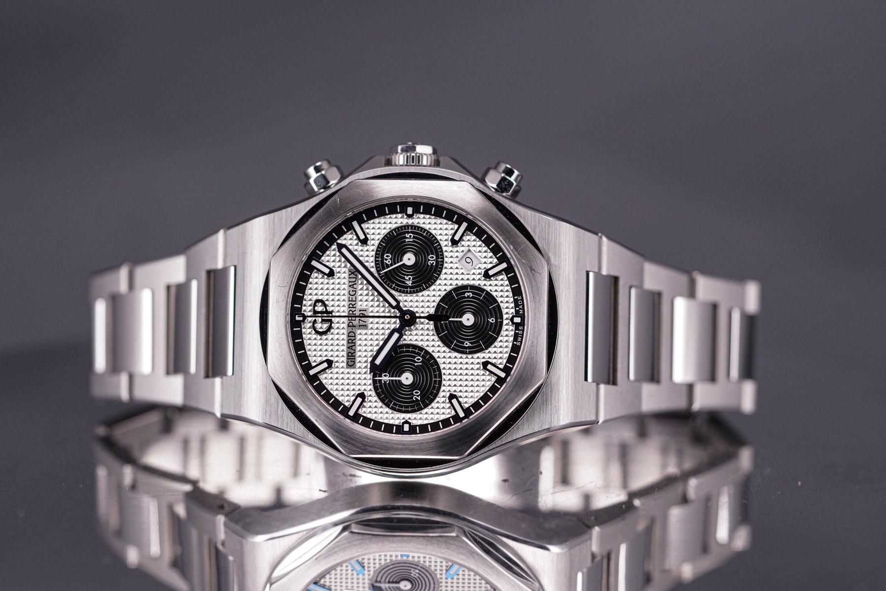 LAUREATO CHRONOGRAPH WHITE PANDA (2019)