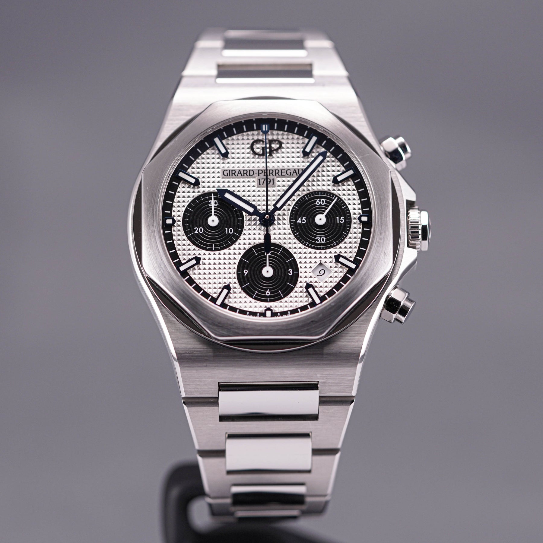 LAUREATO CHRONOGRAPH WHITE PANDA (2019)