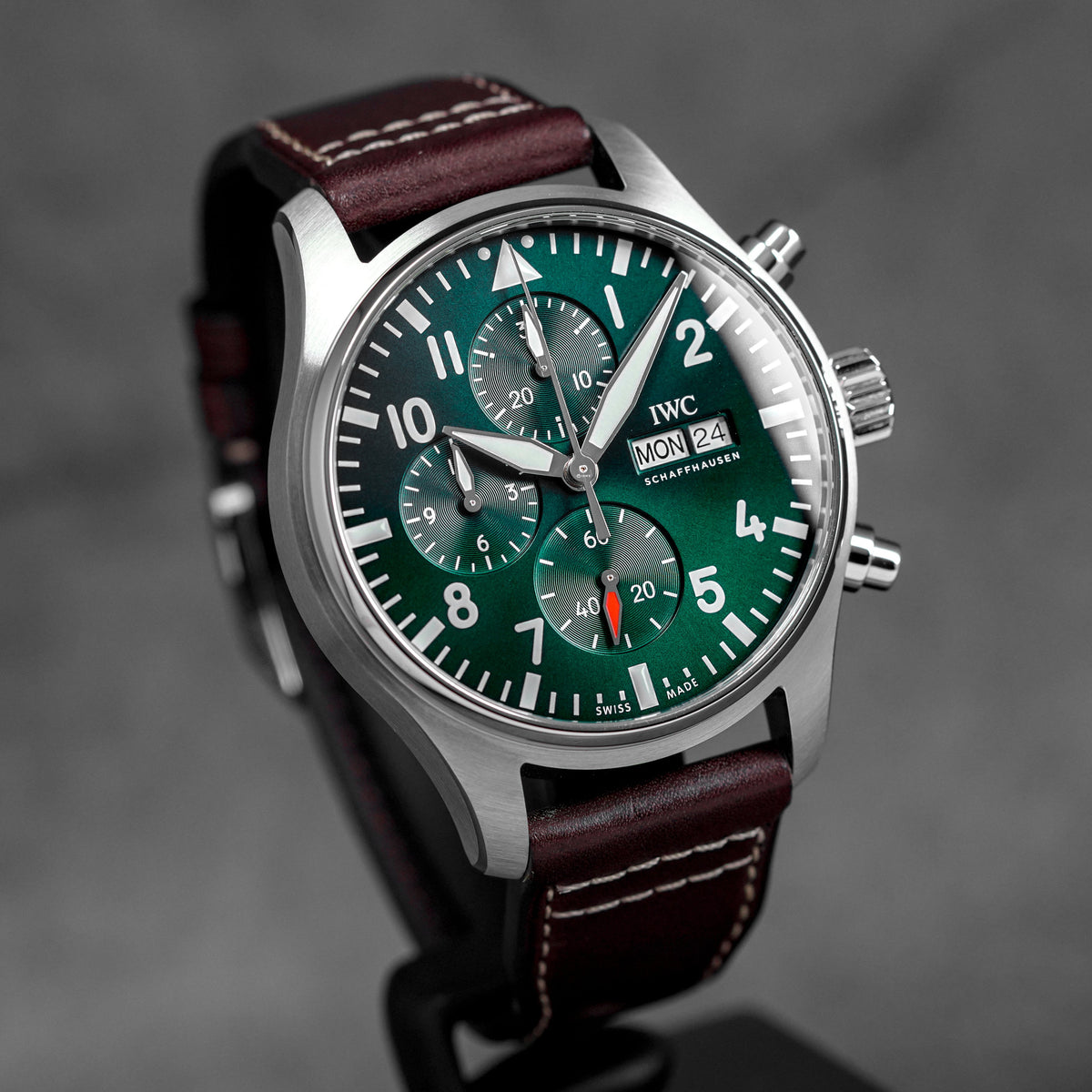 Harga IWC Pilot Chrono Green Terbaru
