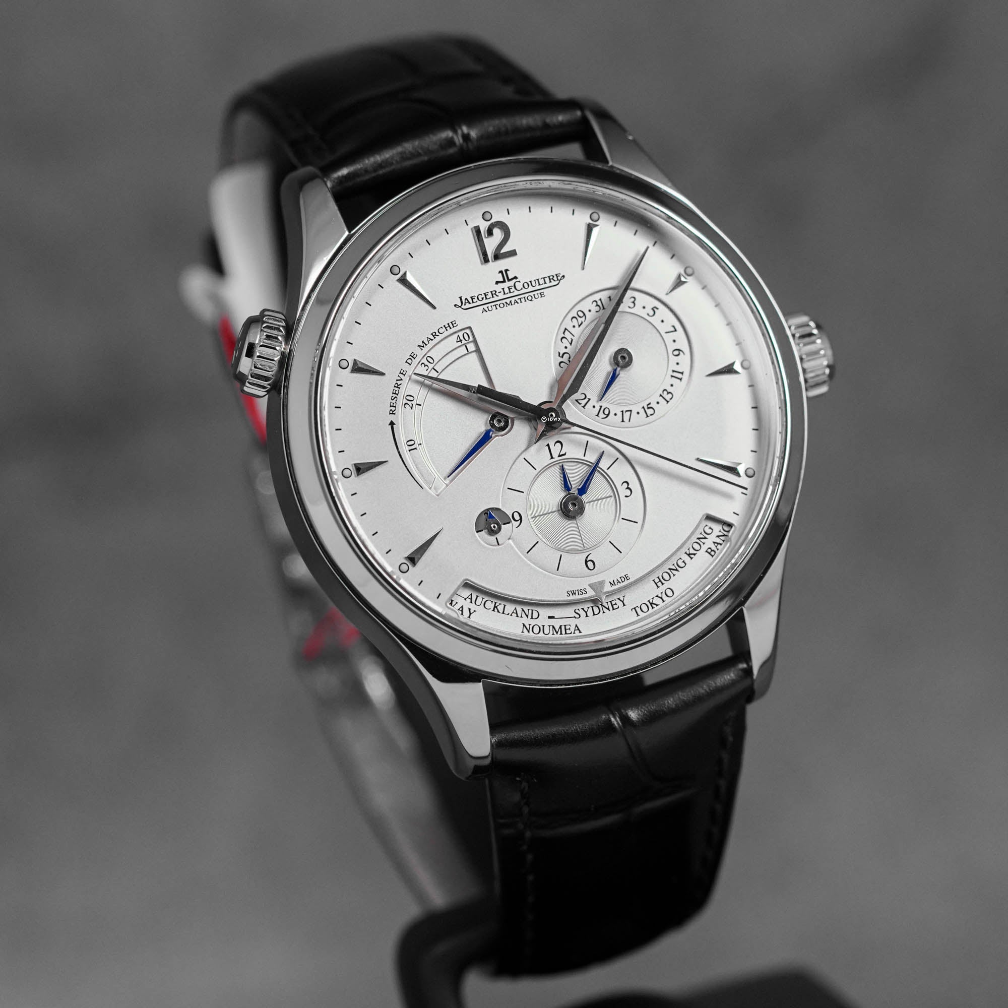 MASTER GEOGRAPHIC SILVER DIAL (2017)
