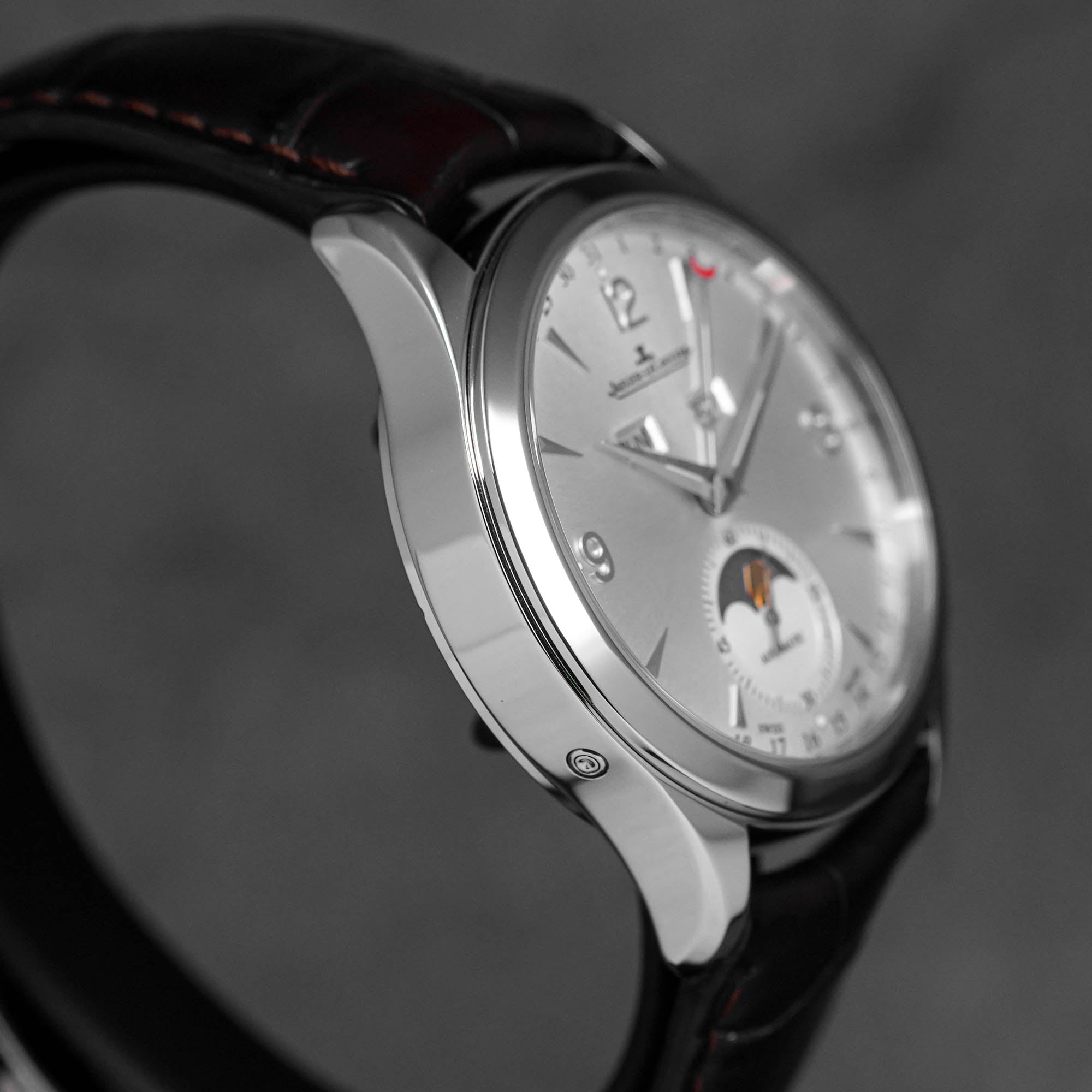 MASTER CONTROL CALENDAR MOONPHASE SILVER DIAL (2019)