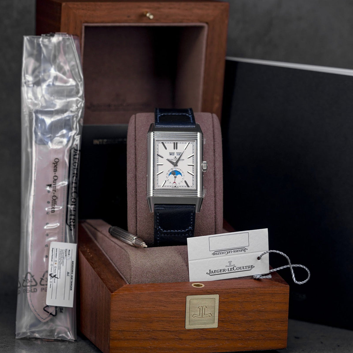REVERSO TRIBUTE DUOFACE CALENDAR (2026)