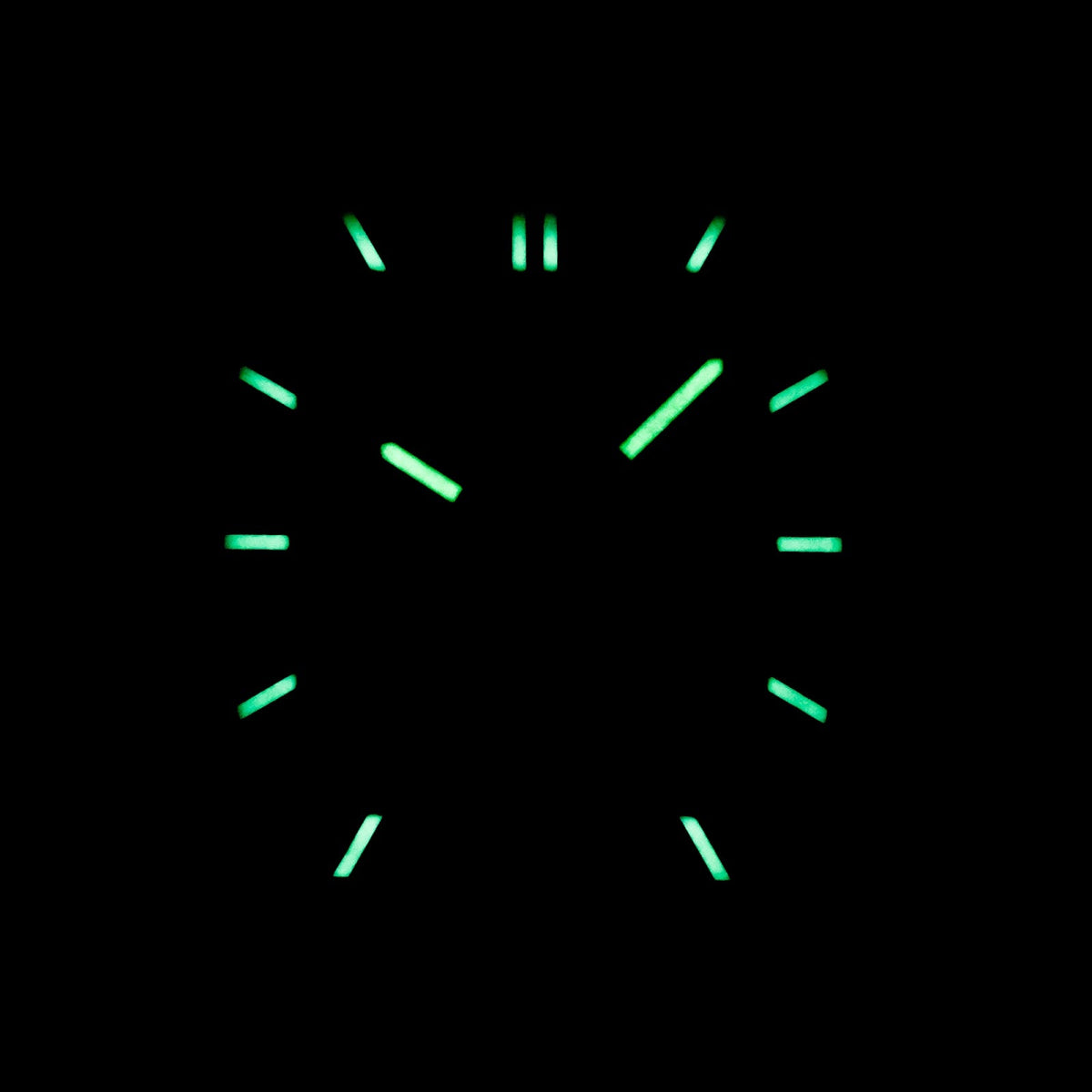 SPIRIT OF BIGBANG TITANIUM WHITE DIAL DIAMOND BEZEL (2020)