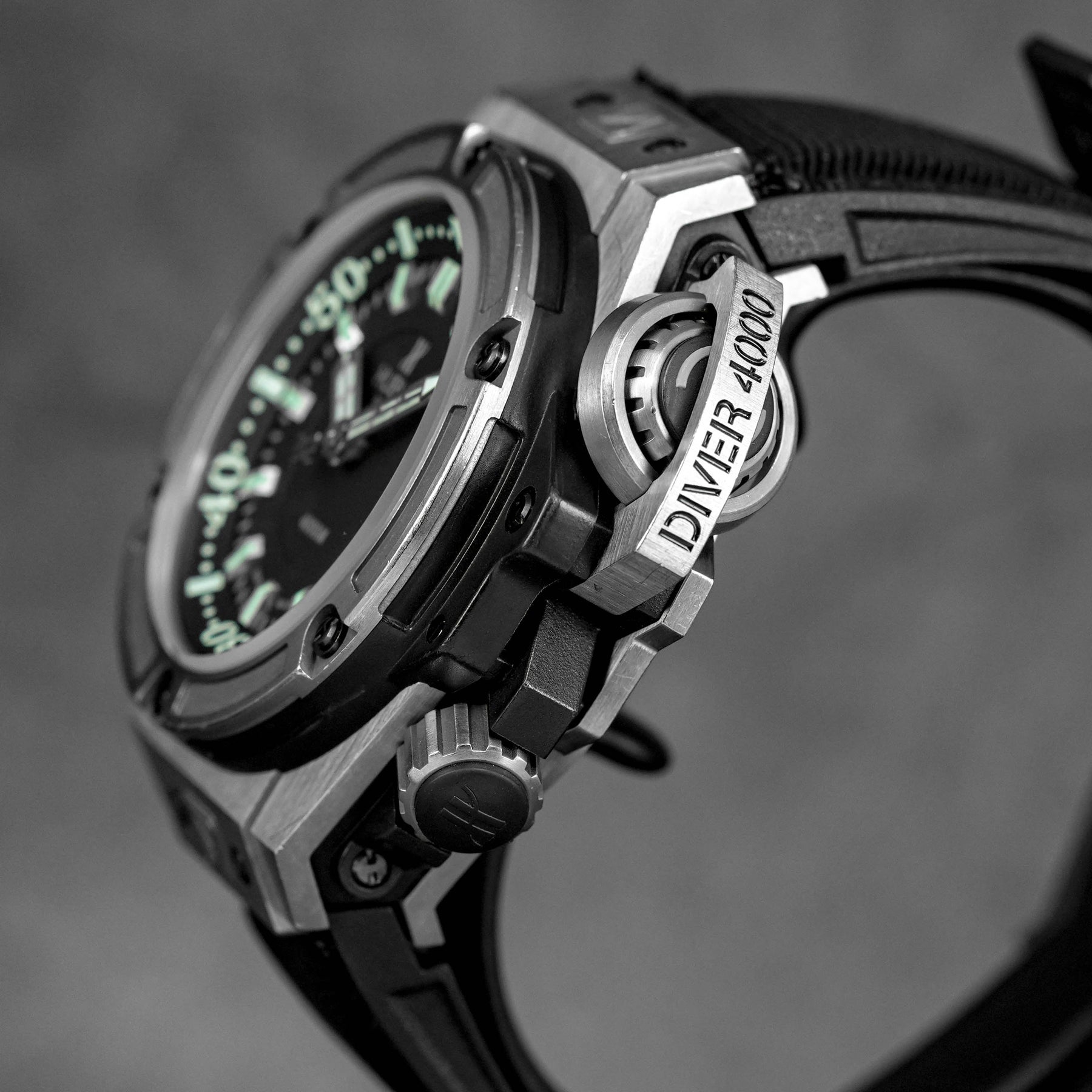 Harga King Power Oceanographic Black