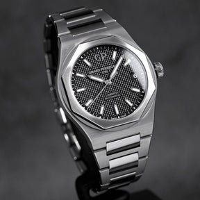 Girard Perregaux Laureato Black