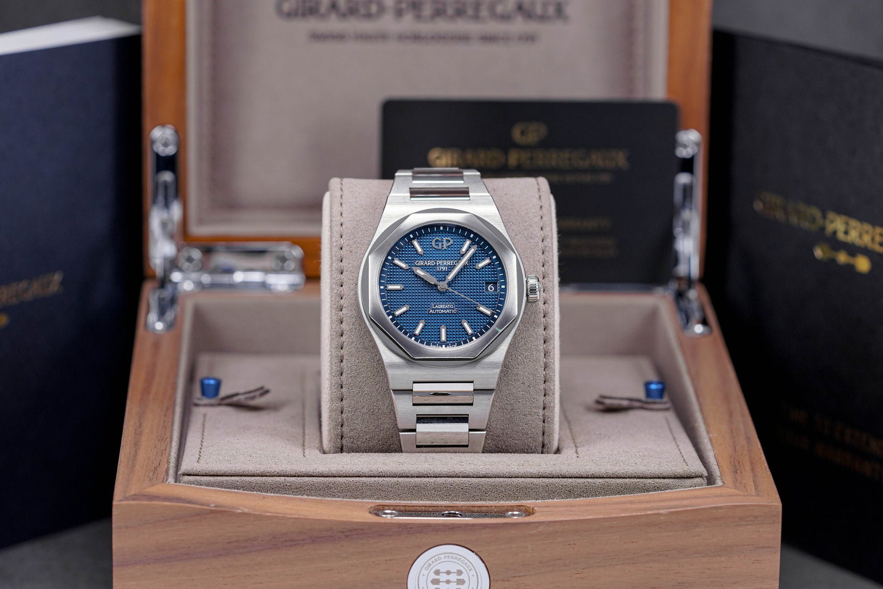 LAUREATO BLUE DIAL (2022)