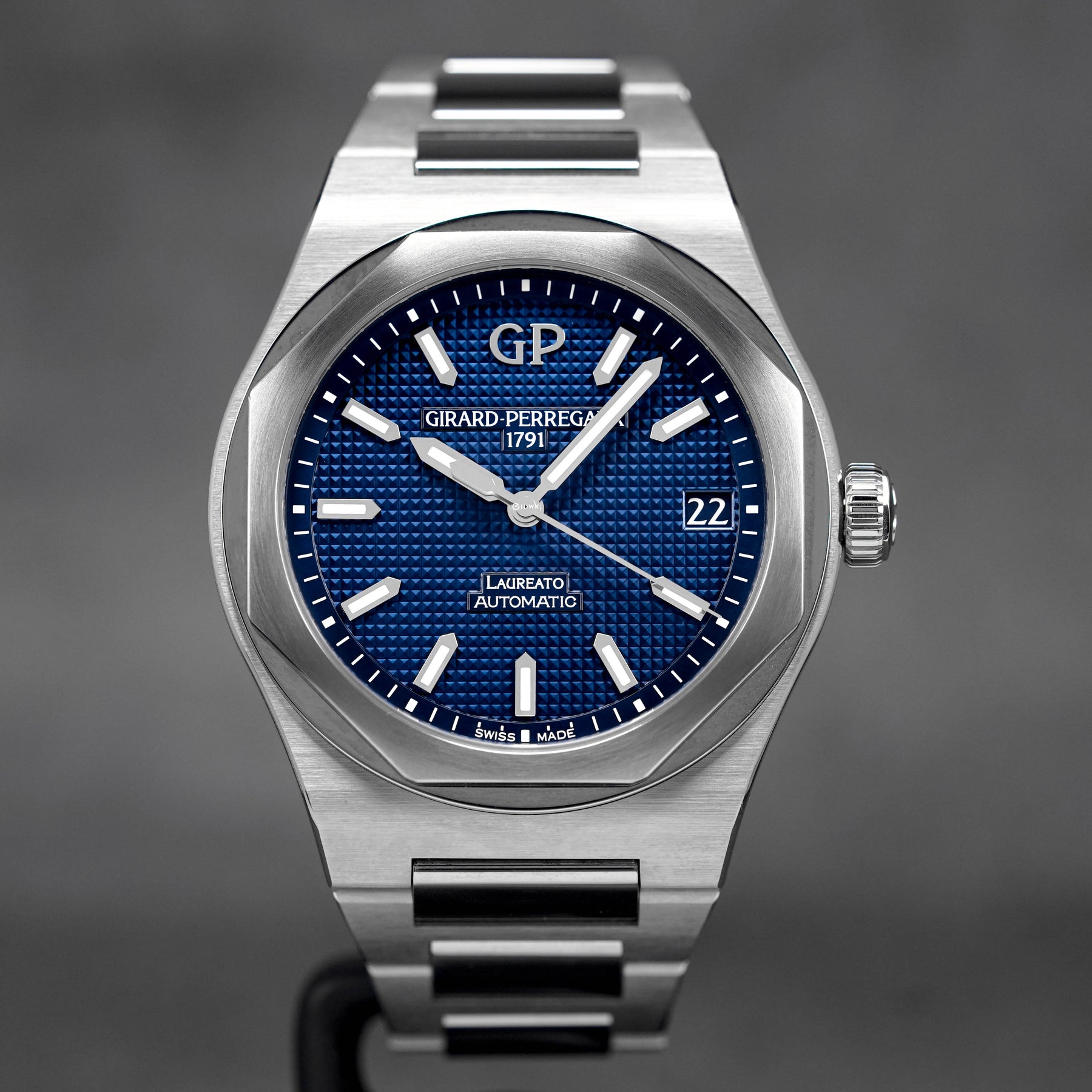 Laureato Blue