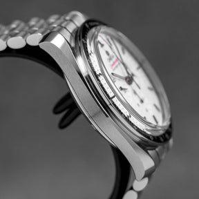 SPEEDMASTER MOONWATCH SAPPHIRE WHITE DIAL (2025)