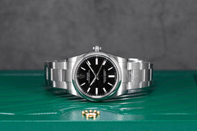 Rolex Oyster Perpetual 124200 Black 