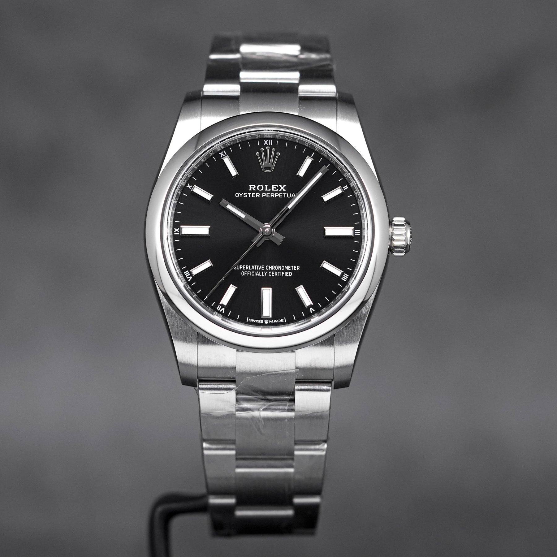 Rolex Oyster Perpetual 124200 Black 