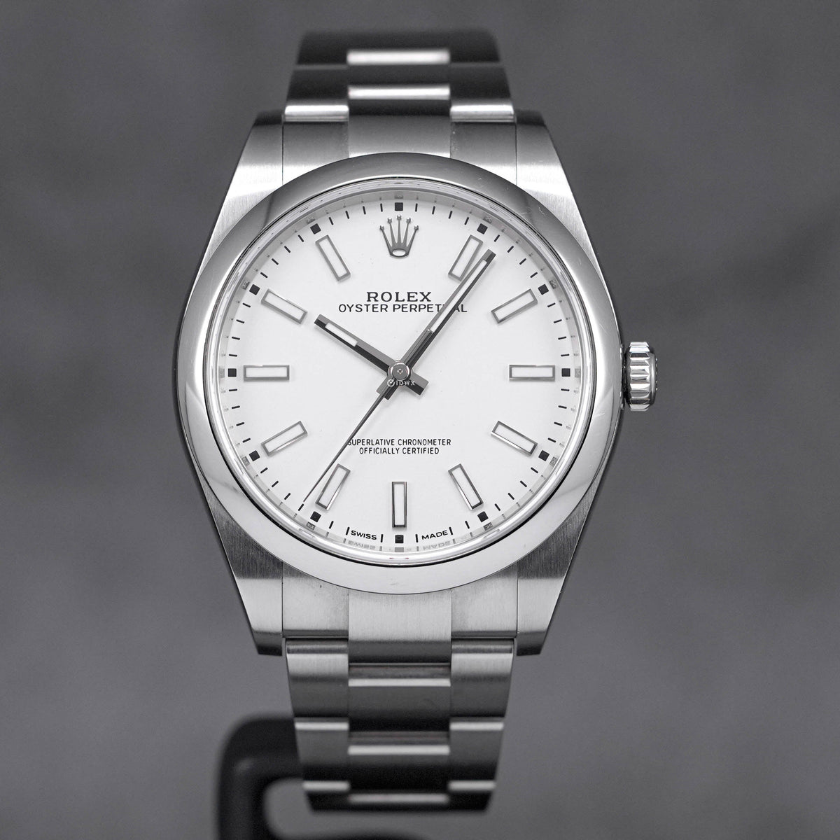 OYSTER PERPETUAL 39MM WHITE DIAL (2019)