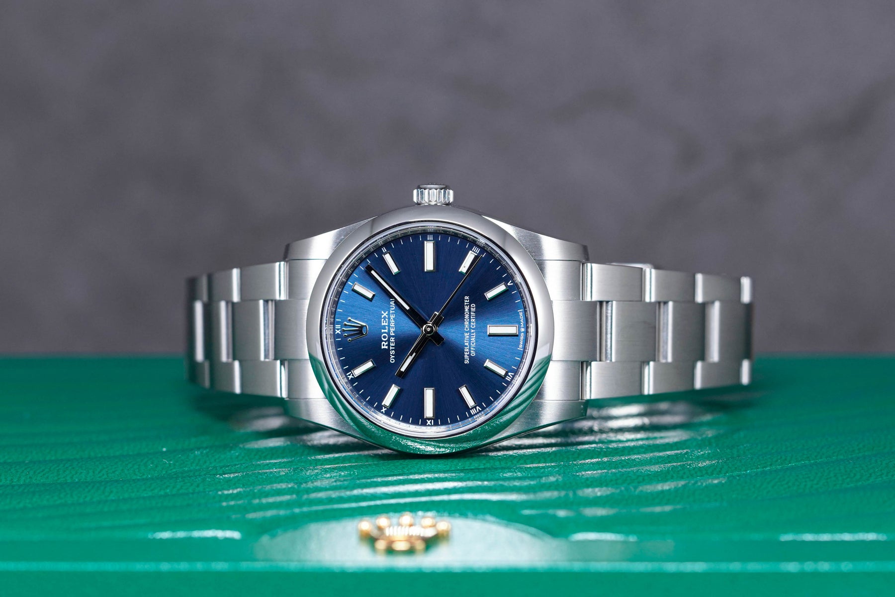 OYSTER PERPETUAL 34MM BLUE DIAL (2022)