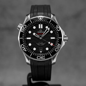 SEAMASTER DIVER 300 BLACK DIAL RUBBER STRAP (2024)