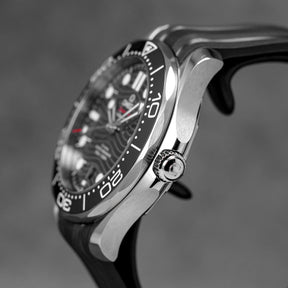 SEAMASTER DIVER 300 BLACK DIAL RUBBER STRAP (2024)