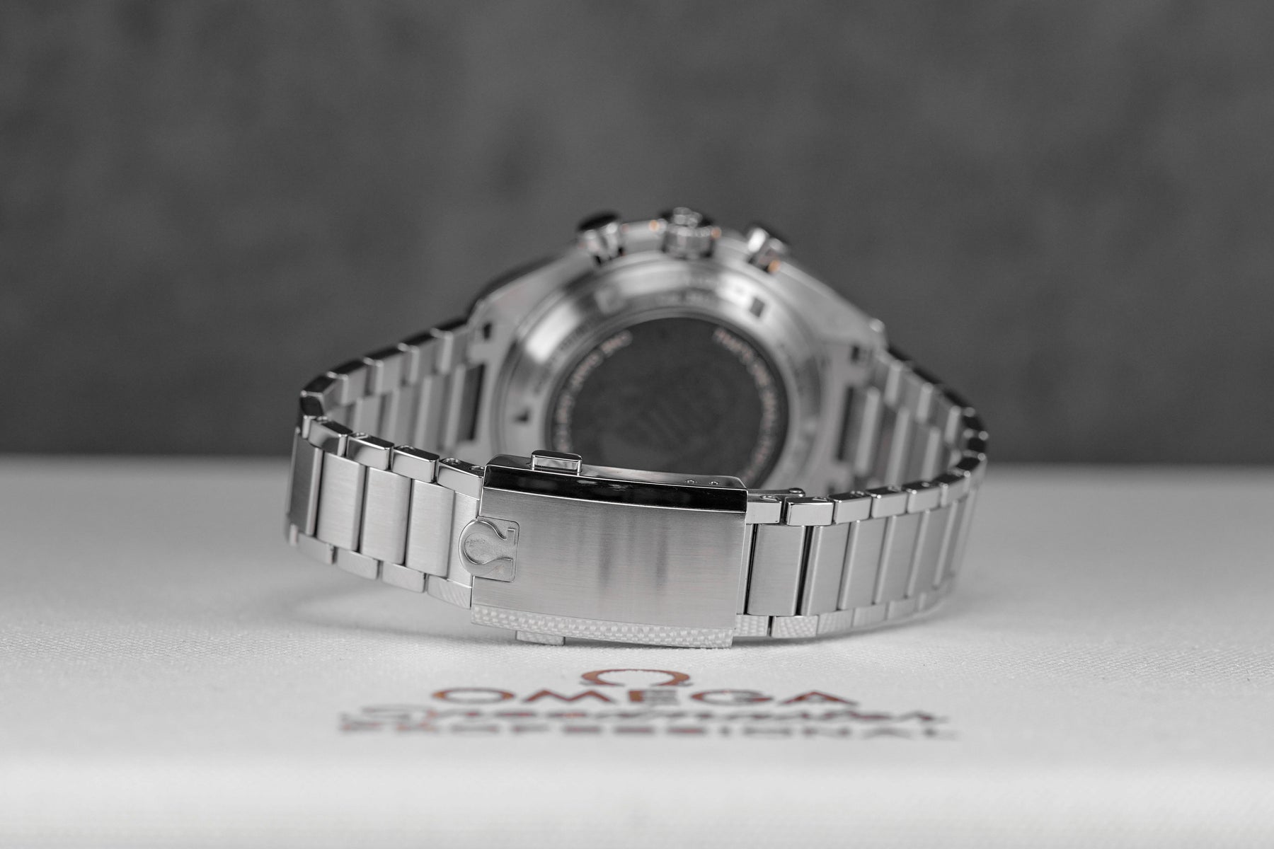 Harga Omega Speedmaster Moonwatch Apollo 11