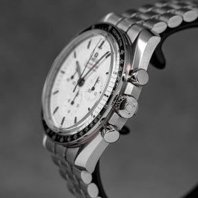 SPEEDMASTER MOONWATCH SAPPHIRE WHITE DIAL (2024)