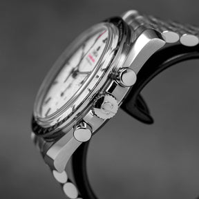 Harga Omega Speedmaster Moonwatch Sapphire