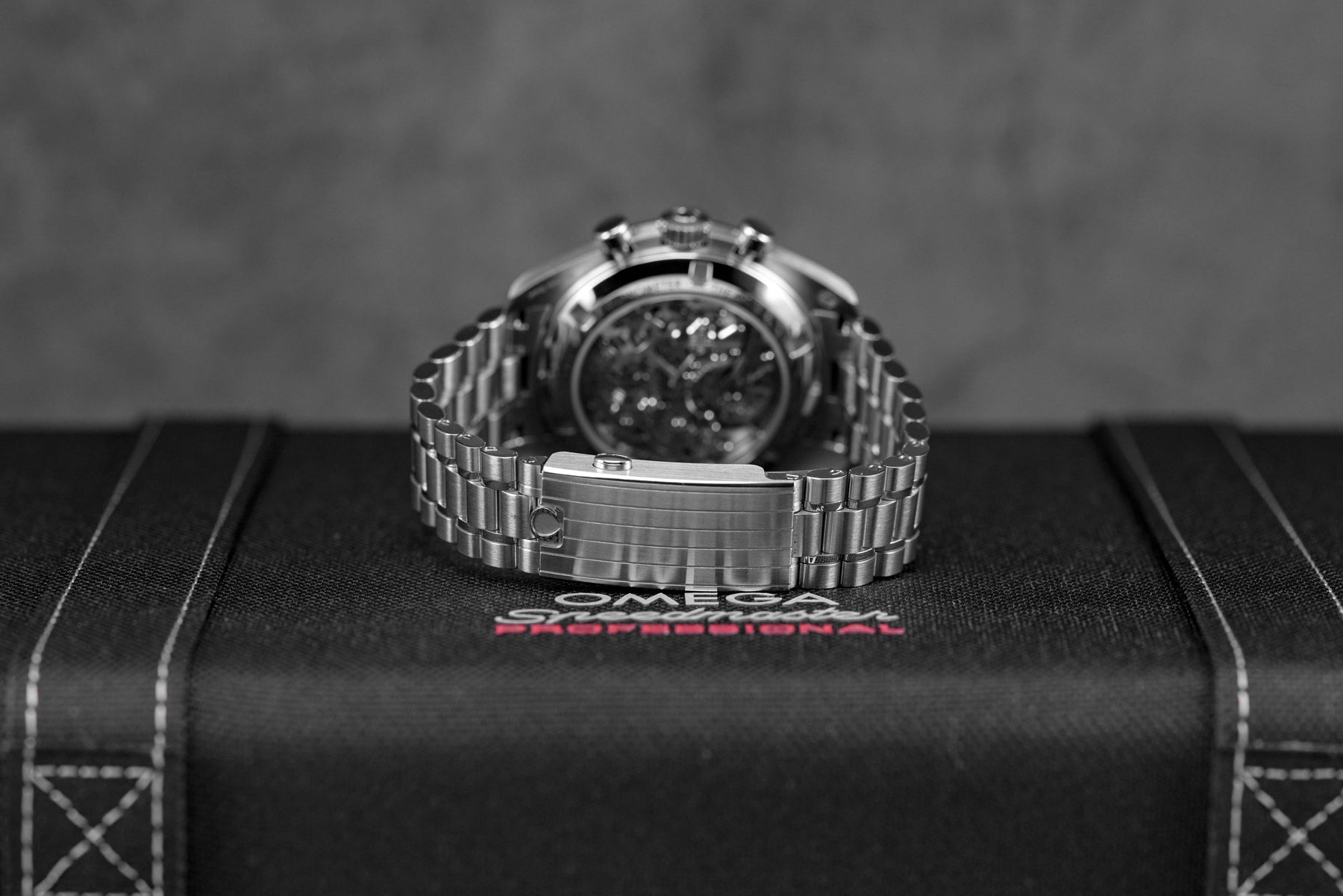 Harga Omega Speedmaster Moonwatch Sapphire