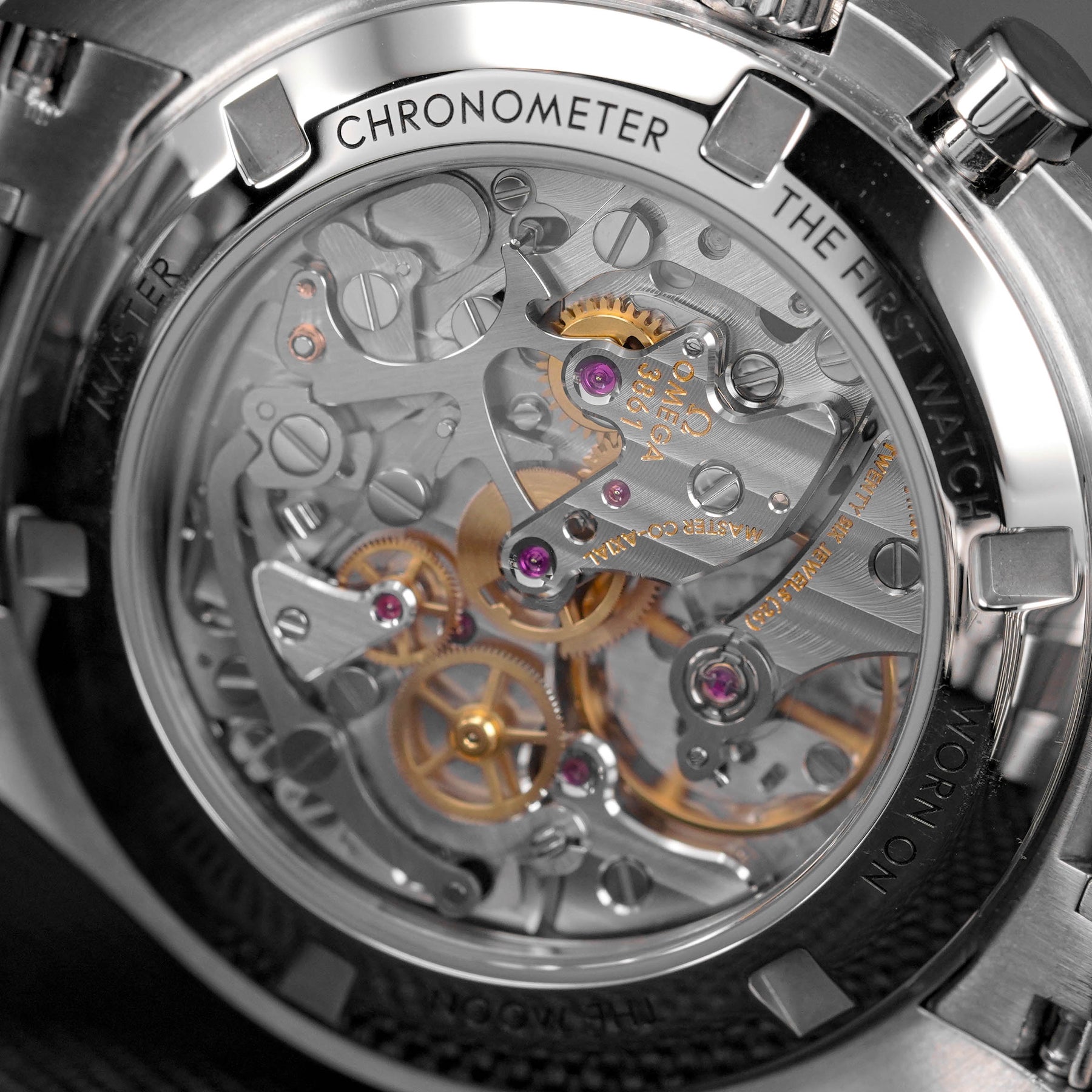 Harga Omega Speedmaster Moonwatch Sapphire