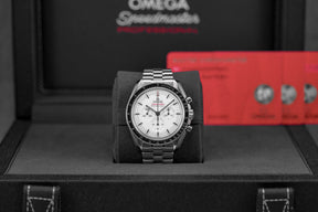 Harga Omega Speedmaster Moonwatch Sapphire
