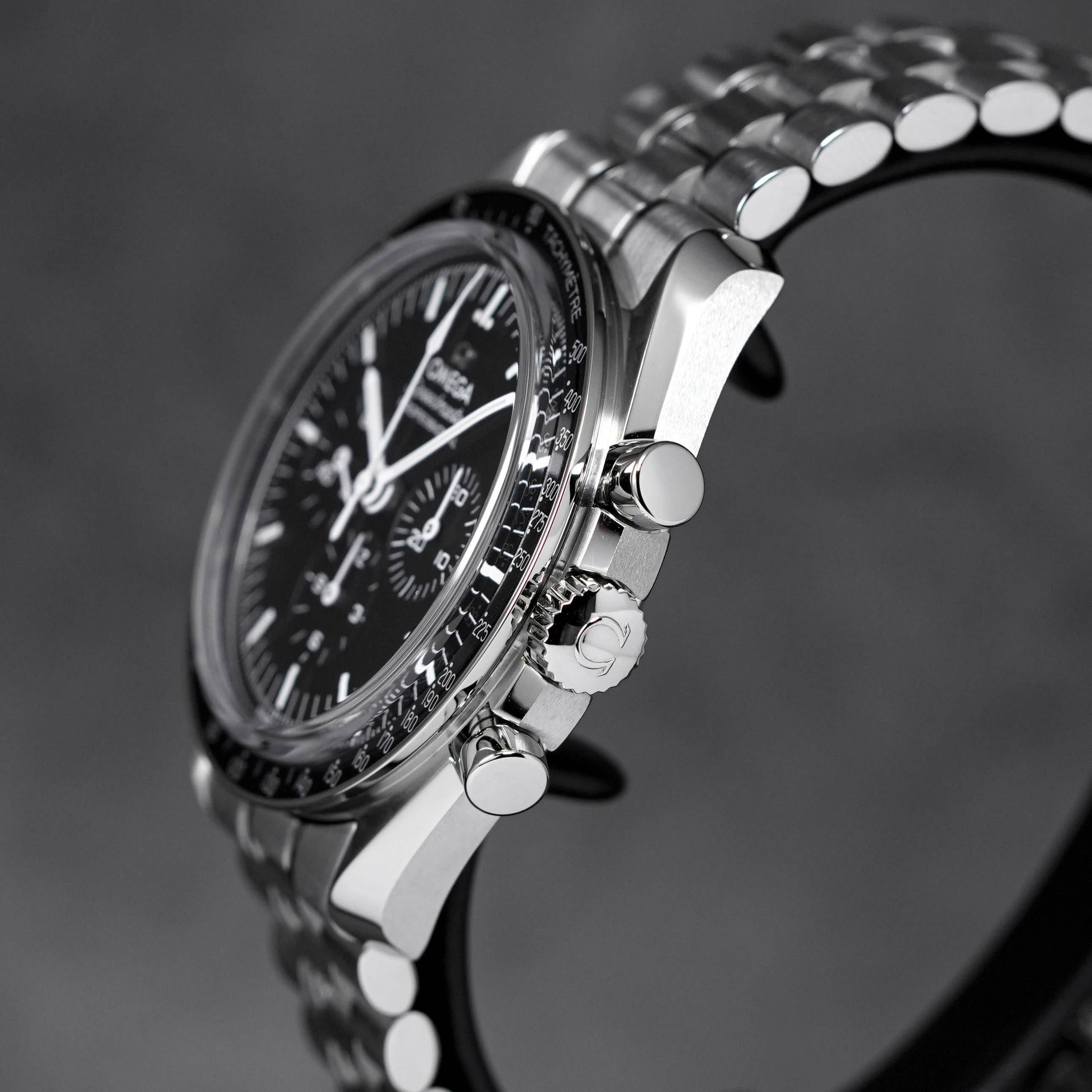 harga Omega Speedmaster Sapphire terbaru