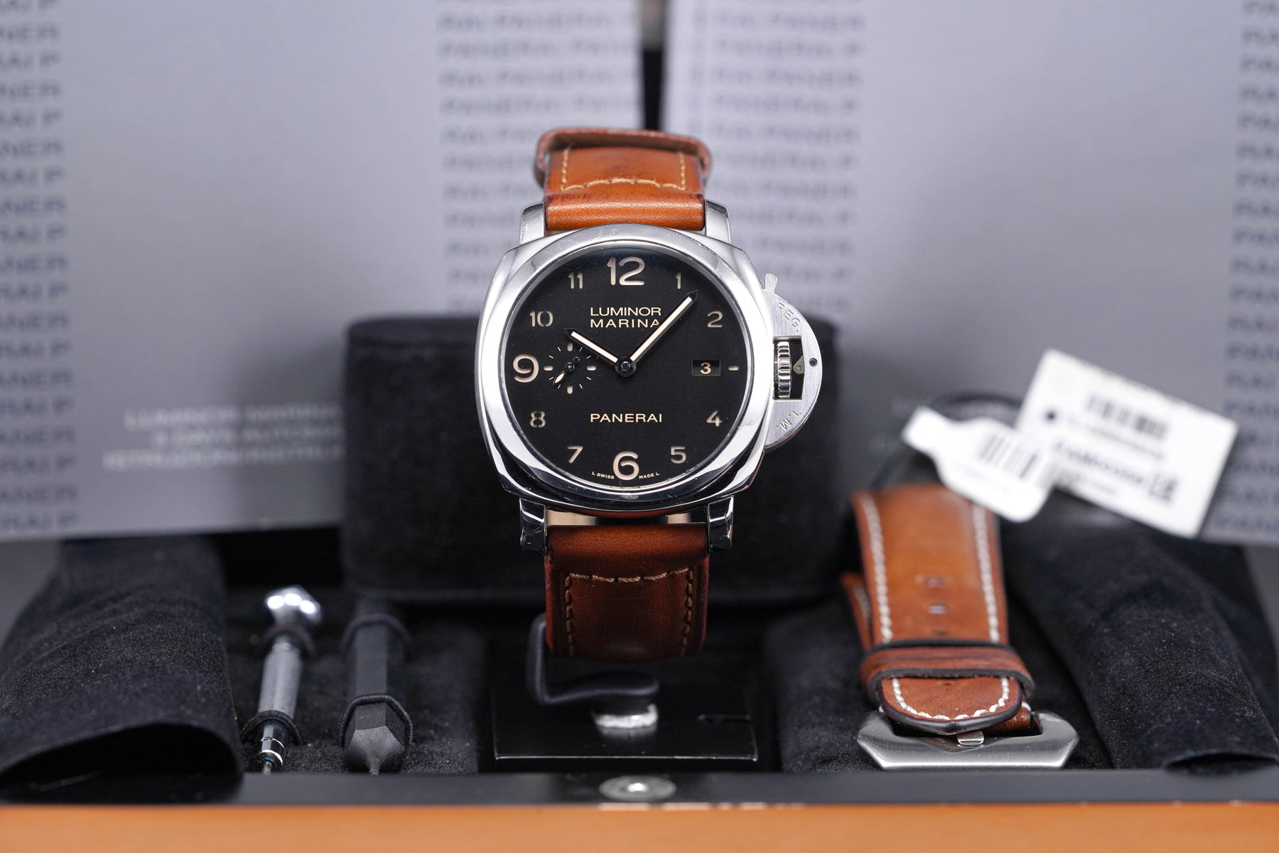 LUMINOR MARINA 1950 3 DAYS PAM 359 (2010)