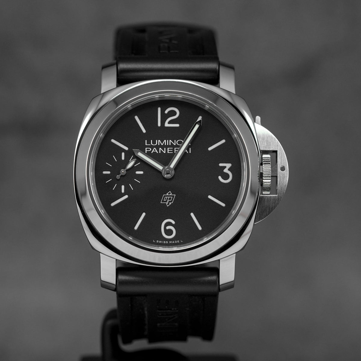 LUMINOR LOGO 44MM BLACK DIAL PAM 1084 (2021)